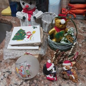 7pc. Vintage Christmas Mixed Lot.